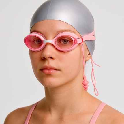 Swimming goggles